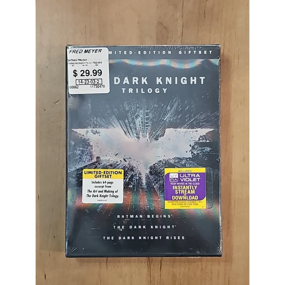 The Dark Knight Trilogy DVD Movie Set Batman 1-3 DC Comics 2012 BRAND NEW! - Picture 1 of 3